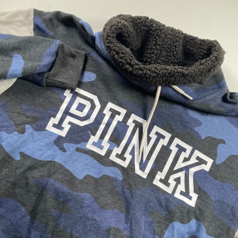 Victorias Secret PINK Camo Funnel Neck Sherpa Pullover Sweatshirt Blue Large